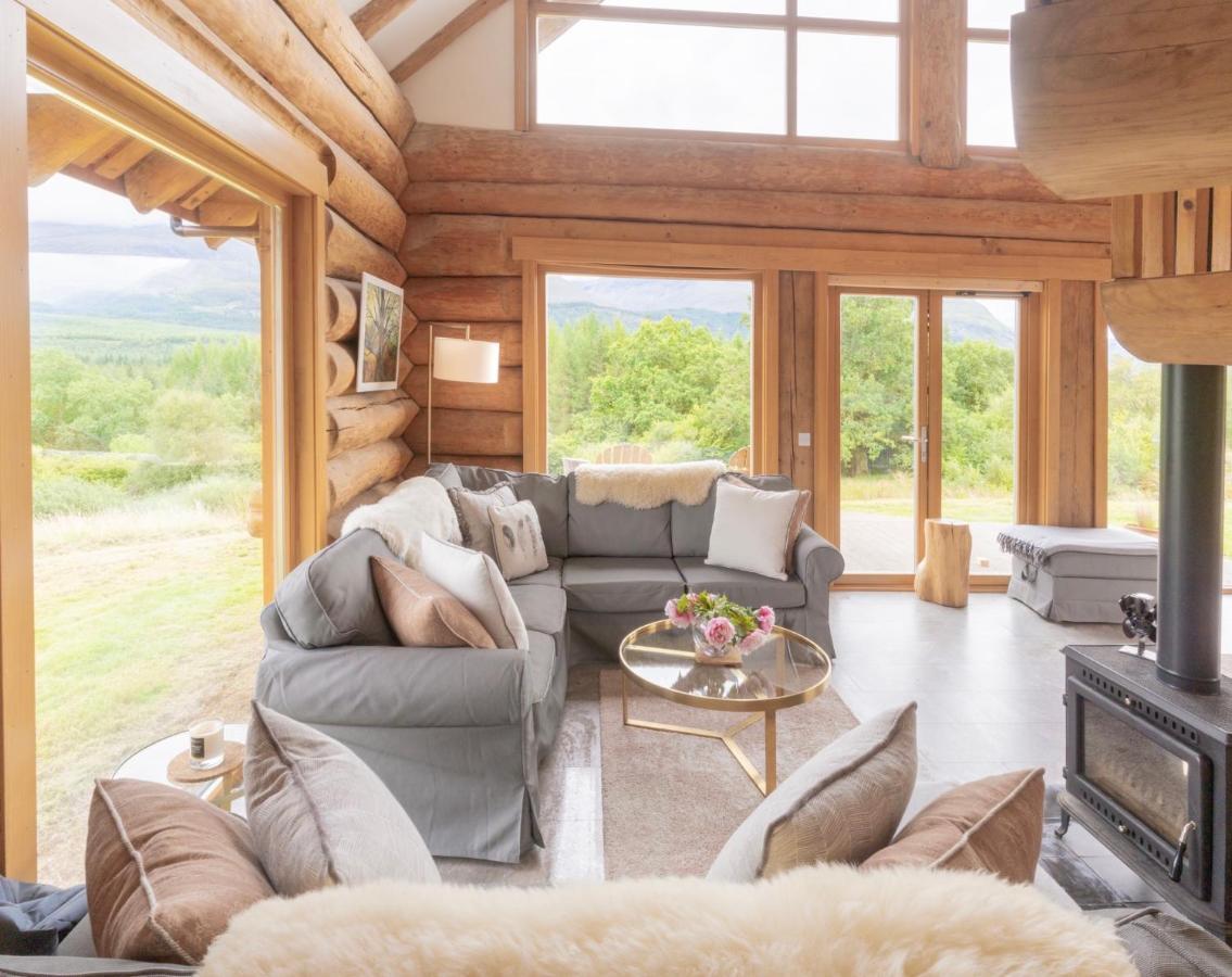 Wild Nurture Eco Luxury Offgrid Log Cabin Fort William Exterior photo