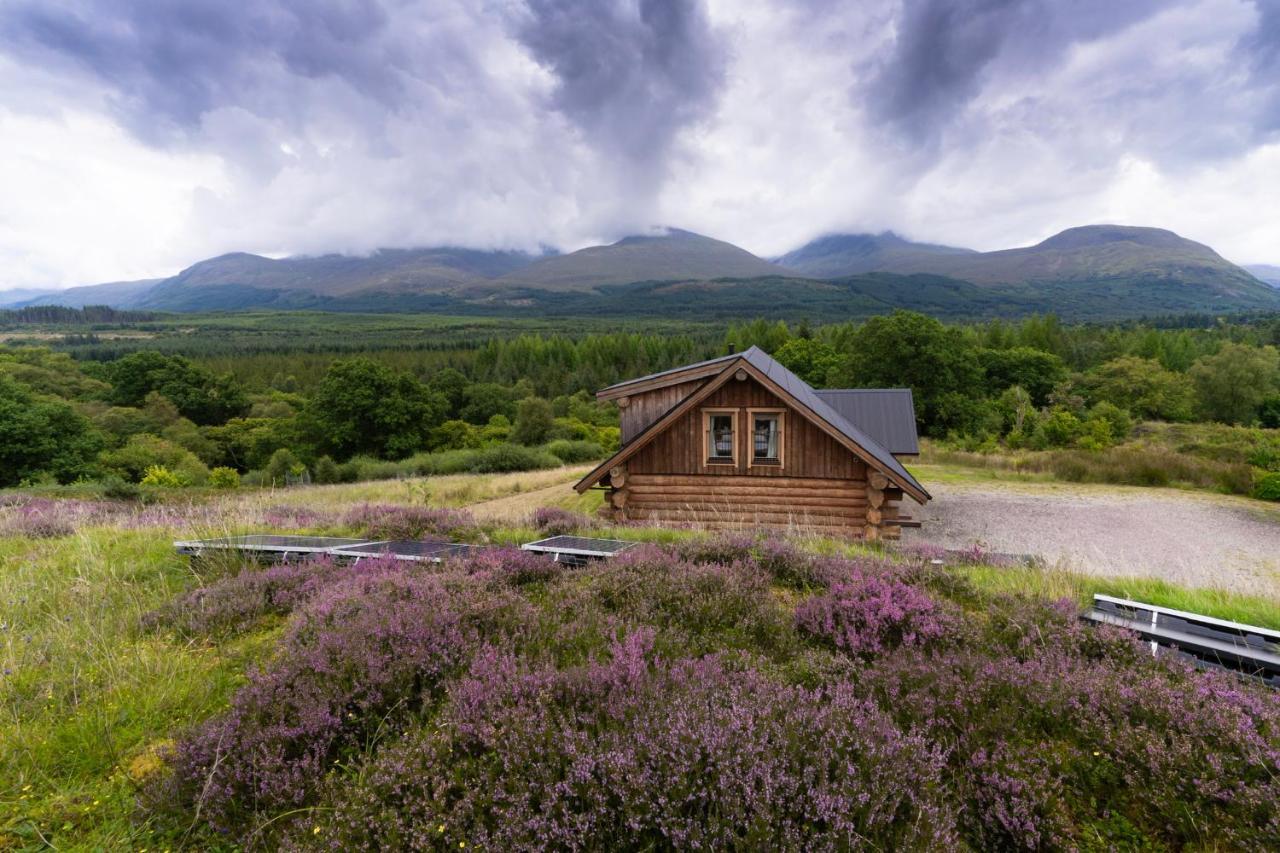 Wild Nurture Eco Luxury Offgrid Log Cabin Fort William Exterior photo